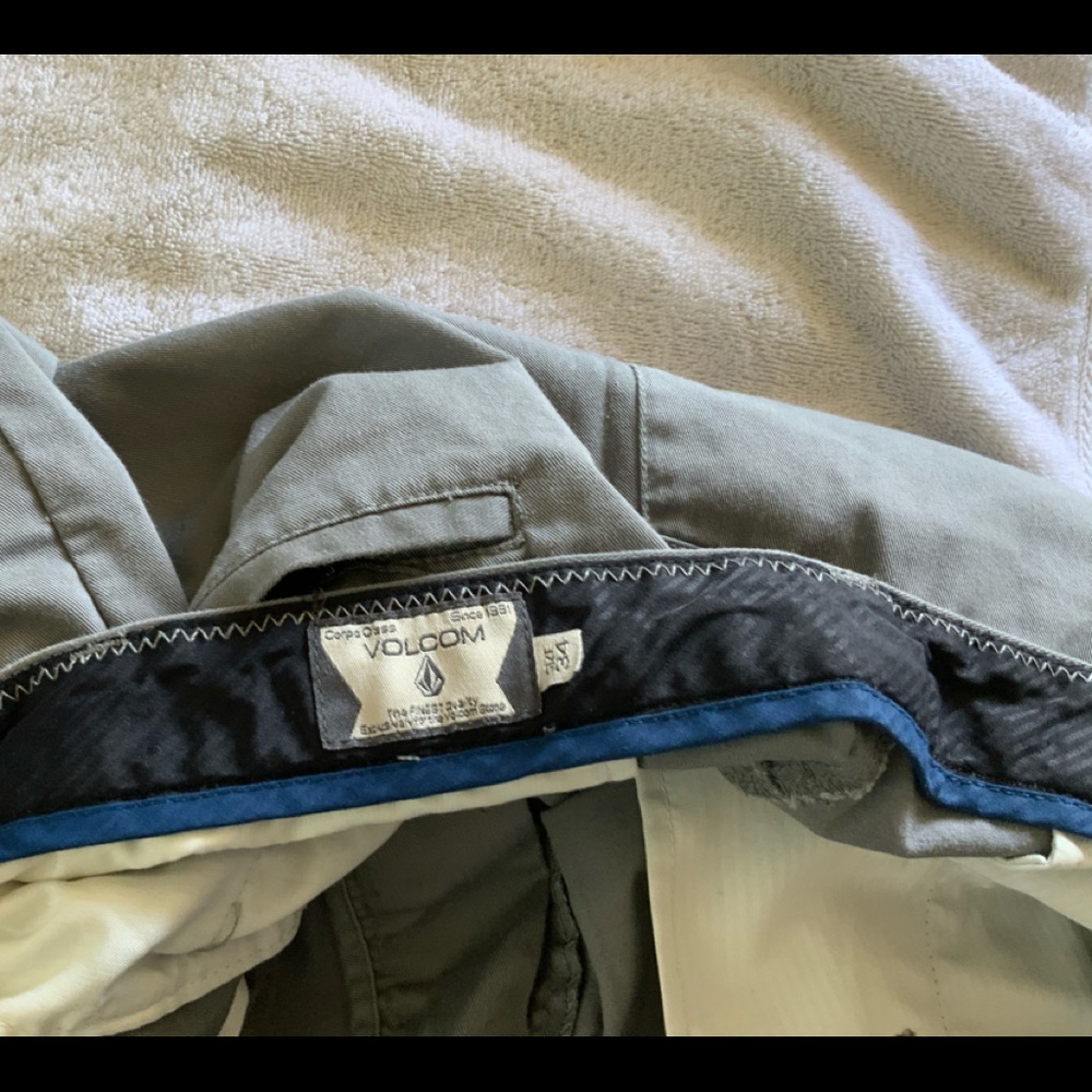 Volcom  shorts